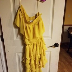 Yellow Jessica Simpson dress